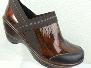 Jambu Cali Classic Womens Wedge Shoes Size 7